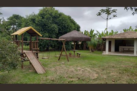 Casa de condomínio para alugar com 350m², 4 quartos e 6 vagasÁrea externa