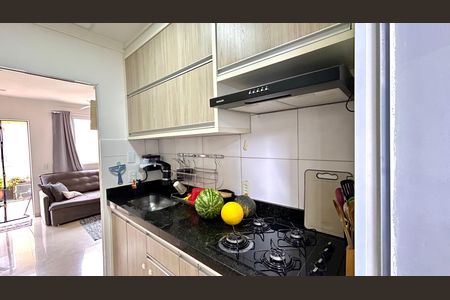 Casa de condomínio para alugar com 56m², 2 quartos e 1 vagaCozinha