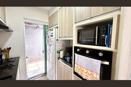 Casa de condomínio para alugar com 56m², 2 quartos e 1 vagaCozinha