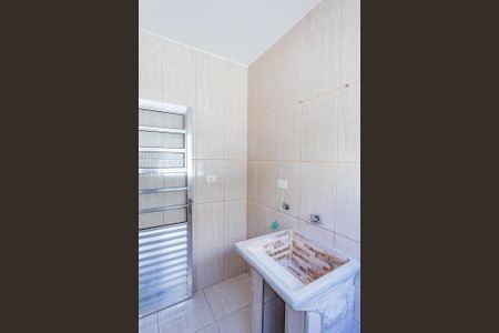 Casa para alugar com 60m², 1 quarto e sem vaga