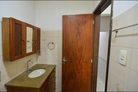 Casa para alugar com 150m², 4 quartos e sem vaga Casa para alugar com 150m², 4 quartos e sem vagaBanheiro Social