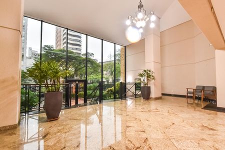 Apartamento à venda com 128m², 4 quartos e 3 vagas Apartamento à venda com 128m², 4 quartos e 3 vagasHall de entrada