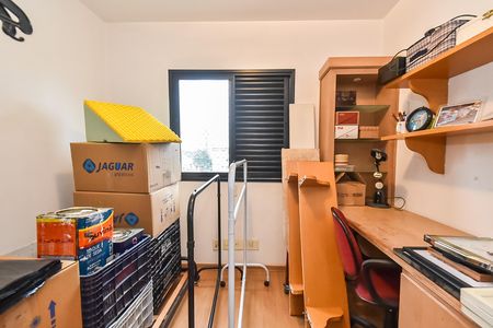 Apartamento à venda com 128m², 4 quartos e 3 vagas Apartamento à venda com 128m², 4 quartos e 3 vagasQuarto 2