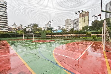 Apartamento à venda com 128m², 4 quartos e 3 vagas Apartamento à venda com 128m², 4 quartos e 3 vagasQuadra Esportiva