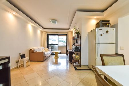 Apartamento à venda com 128m², 4 quartos e 3 vagas Apartamento à venda com 128m², 4 quartos e 3 vagasSala