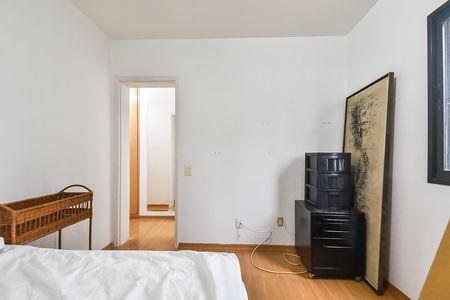 Apartamento à venda com 128m², 4 quartos e 3 vagas Apartamento à venda com 128m², 4 quartos e 3 vagasSuíte