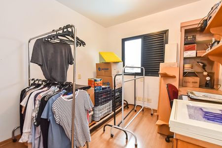Apartamento à venda com 128m², 4 quartos e 3 vagas Apartamento à venda com 128m², 4 quartos e 3 vagasQuarto 2