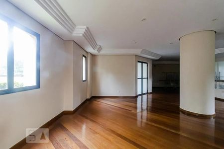 Apartamento à venda com 128m², 4 quartos e 3 vagas Apartamento à venda com 128m², 4 quartos e 3 vagasSalão de festas