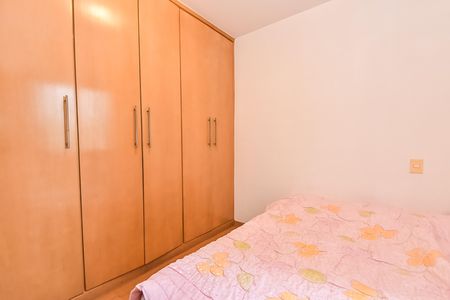 Apartamento à venda com 128m², 4 quartos e 3 vagas Apartamento à venda com 128m², 4 quartos e 3 vagasQuarto 3