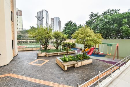 Apartamento à venda com 128m², 4 quartos e 3 vagas Apartamento à venda com 128m², 4 quartos e 3 vagasÁrea comum