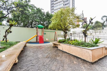 Apartamento à venda com 128m², 4 quartos e 3 vagas Apartamento à venda com 128m², 4 quartos e 3 vagasÁrea comum