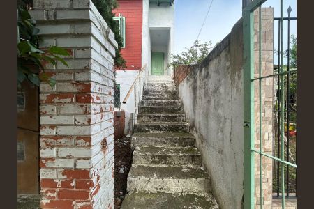 Apartamento para alugar com 45m², 1 quarto e sem vaga Apartamento para alugar com 45m², 1 quarto e sem vagaEscada