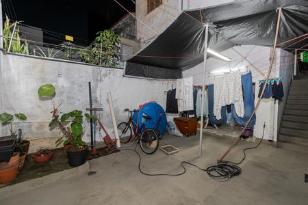 Quintal de casa à venda com 3 quartos, 144m² em Jardim das Acacias, São Paulo