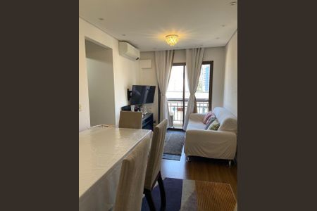 Sala de apartamento para alugar com 3 quartos, 69m² em Aclimação, São Paulo