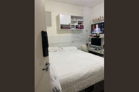 Apartamento à venda com 75m², 3 quartos e 2 vagas Apartamento à venda com 75m², 3 quartos e 2 vagasQuarto