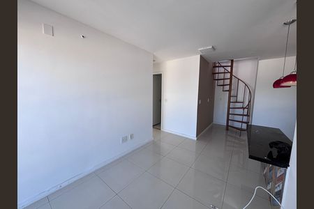 Sala de apartamento para alugar com 2 quartos, 100m² em Recreio dos Bandeirantes, Rio de Janeiro