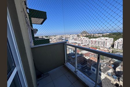 Apartamento para alugar com 100m², 2 quartos e 1 vagaVaranda