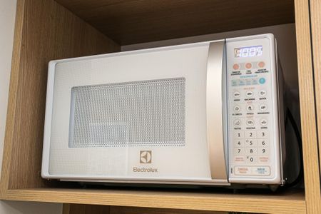 Apartamento para alugar com 28m², 1 quarto e sem vaga Apartamento para alugar com 28m², 1 quarto e sem vagaCozinha - Microondas