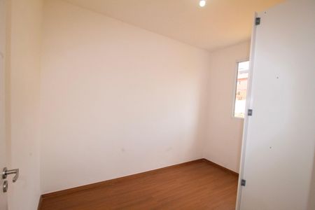 Quarto 01  de apartamento para alugar com 2 quartos, 46m² em Buritis, Belo Horizonte