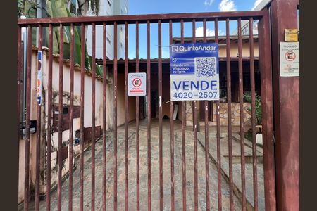 Casa à venda com 210m², 3 quartos e 2 vagasPlaca QuintoAndar 