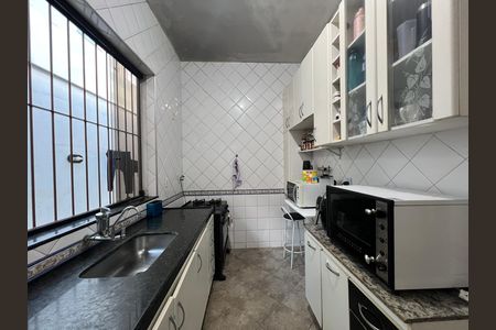 Casa à venda com 210m², 3 quartos e 2 vagasCozinha