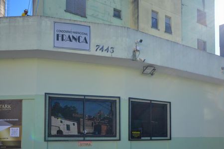 Apartamento para alugar com 55m², 2 quartos e 1 vaga Apartamento para alugar com 55m², 2 quartos e 1 vagaFACHADA