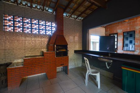 Apartamento para alugar com 55m², 2 quartos e 1 vaga Apartamento para alugar com 55m², 2 quartos e 1 vagaCHURRASQUEIRA