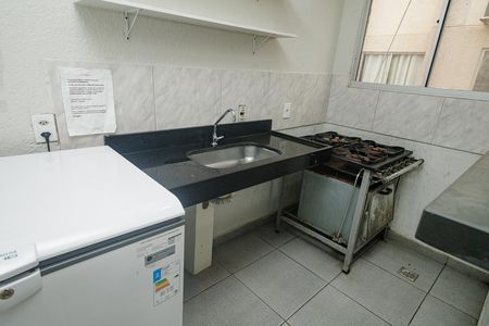 Apartamento para alugar com 45m², 2 quartos e sem vagaÁrea comum - Salão de festas