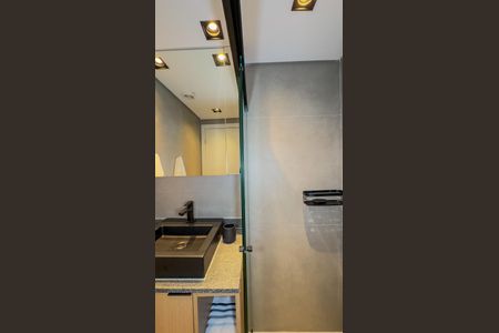 Banheiro de kitnet/studio à venda com 1 quarto, 25m² em Santo Amaro, São Paulo