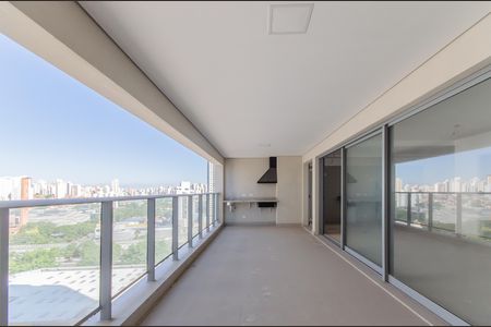 Apartamento à venda com 146m², 4 quartos e 2 vagas Apartamento à venda com 146m², 4 quartos e 2 vagasVaranda