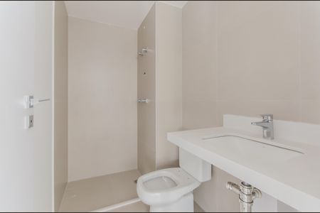 Apartamento à venda com 146m², 4 quartos e 2 vagas Apartamento à venda com 146m², 4 quartos e 2 vagasBanheiro da Suíte 1
