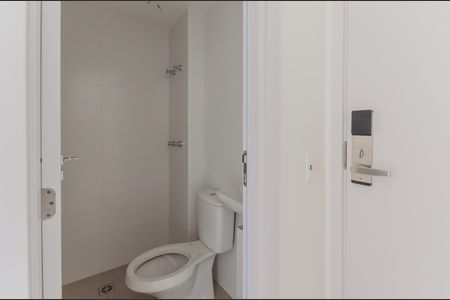 Apartamento à venda com 146m², 4 quartos e 2 vagas Apartamento à venda com 146m², 4 quartos e 2 vagasÁrea de Serviço