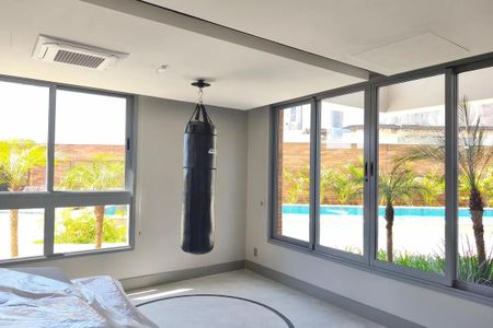 Apartamento à venda com 146m², 4 quartos e 2 vagas Apartamento à venda com 146m², 4 quartos e 2 vagasÁrea comum - Academia