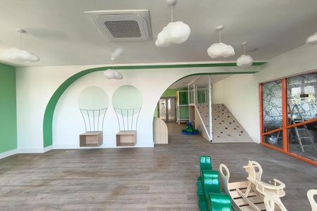 Apartamento à venda com 146m², 4 quartos e 2 vagas Apartamento à venda com 146m², 4 quartos e 2 vagasÁrea comum - Brinquedoteca