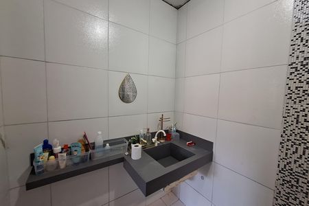 Casa para alugar com 65m², 2 quartos e 1 vaga Casa para alugar com 65m², 2 quartos e 1 vagaBanheiro