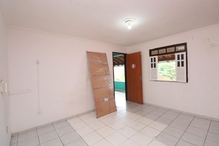Casa para alugar com 360m², 5 quartos e 3 vagas