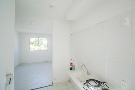 Apartamento para alugar com 42m², 2 quartos e 1 vaga Apartamento para alugar com 42m², 2 quartos e 1 vagaCozinha e Área de Serviço