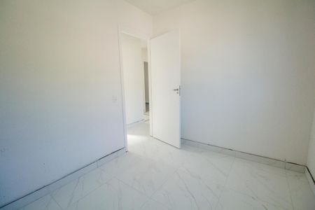 Quarto 1 de apartamento para alugar com 2 quartos, 42m² em Cascadura, Rio de Janeiro