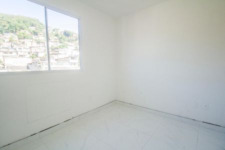 Quarto 1 de apartamento para alugar com 2 quartos, 42m² em Cascadura, Rio de Janeiro