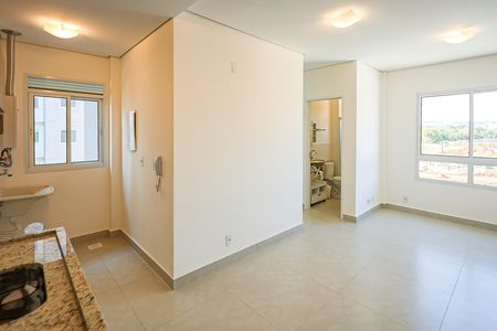 Sala e cozinha de apartamento para alugar com 2 quartos, 50m² em Jardins do Império, Indaiatuba