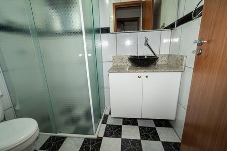 Apartamento à venda com 65m², 2 quartos e 1 vaga Apartamento à venda com 65m², 2 quartos e 1 vagaBanheiro