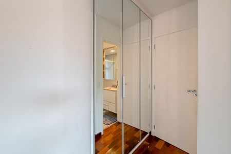 Apartamento para alugar com 50m², 2 quartos e 1 vagaSuíte - Armários