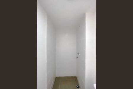 Apartamento para alugar com 48m², 2 quartos e sem vaga Apartamento para alugar com 48m², 2 quartos e sem vagaBanheiro da Suíte