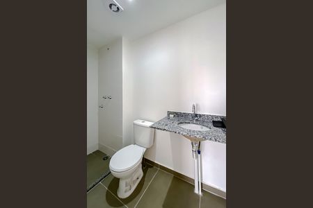 Apartamento para alugar com 48m², 2 quartos e sem vaga Apartamento para alugar com 48m², 2 quartos e sem vagaBanheiro da Suíte