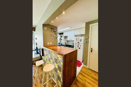 Apartamento à venda com 68m², 2 quartos e 1 vaga Apartamento à venda com 68m², 2 quartos e 1 vagaSala