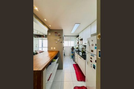 Cozinha de apartamento para alugar com 2 quartos, 68m² em Petrópolis, Porto Alegre