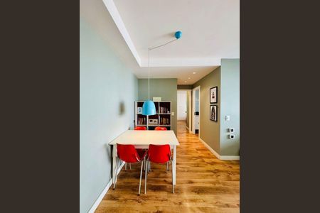Sala de apartamento para alugar com 2 quartos, 68m² em Petrópolis, Porto Alegre