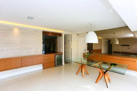 Apartamento à venda com 3 quartos, 129m² em Paraíso do Morumbi, São Paulo