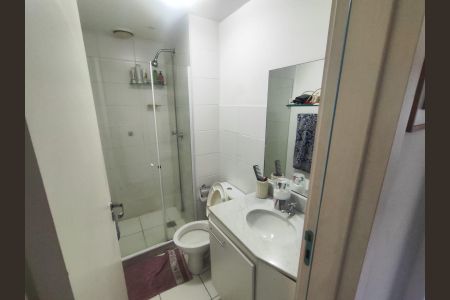Apartamento para alugar com 71m², 2 quartos e 1 vaga Apartamento para alugar com 71m², 2 quartos e 1 vagaBanheiro da suíte