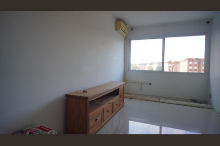 Sala  de apartamento para alugar com 3 quartos, 69m² em Vila Ipiranga, Porto Alegre